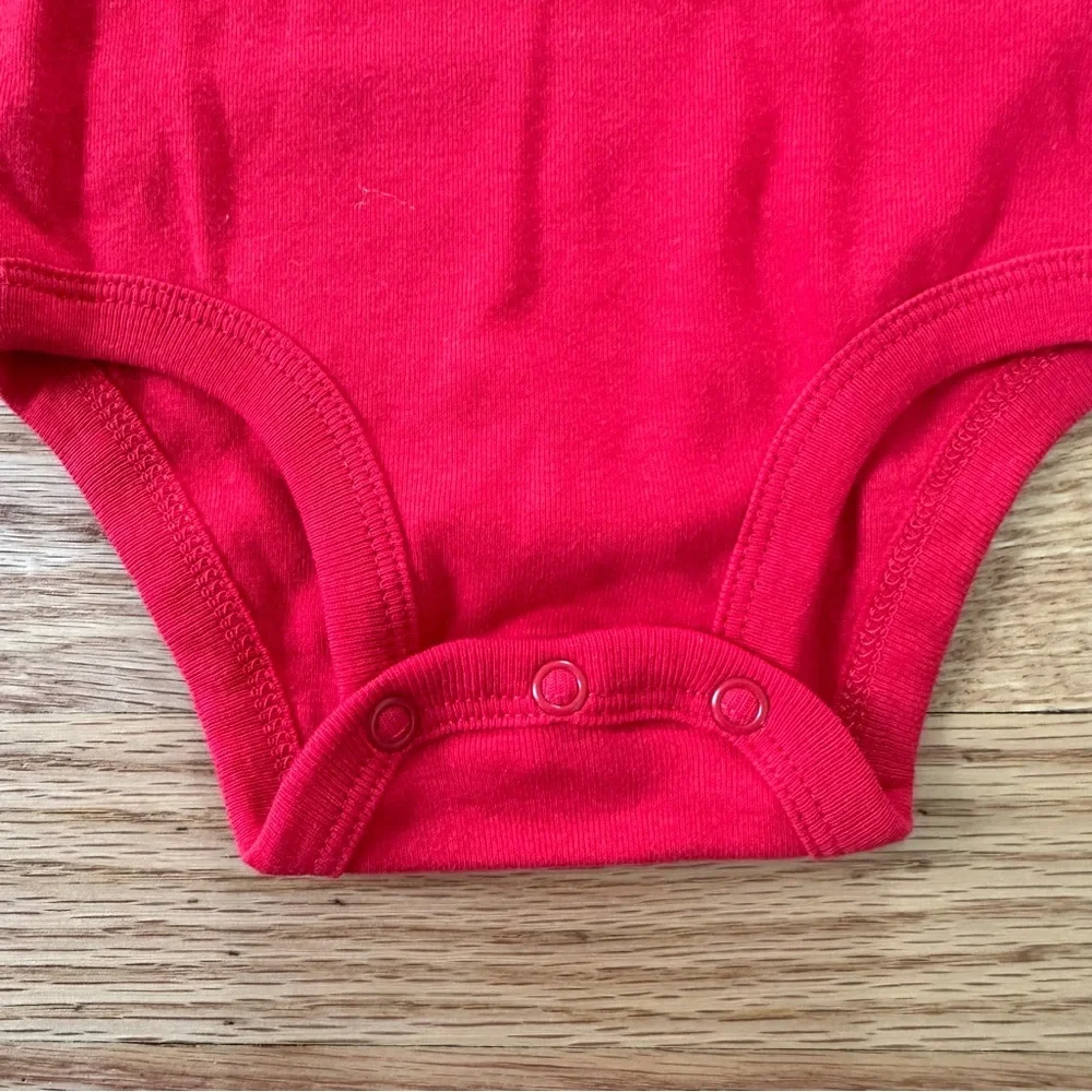 NWT Carter’s Penguin Long Sleeve Onesie 6 Months